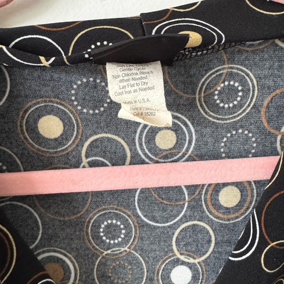 Y2k Black Sleeveless top with Circle Pattern - Picture 2 of 6